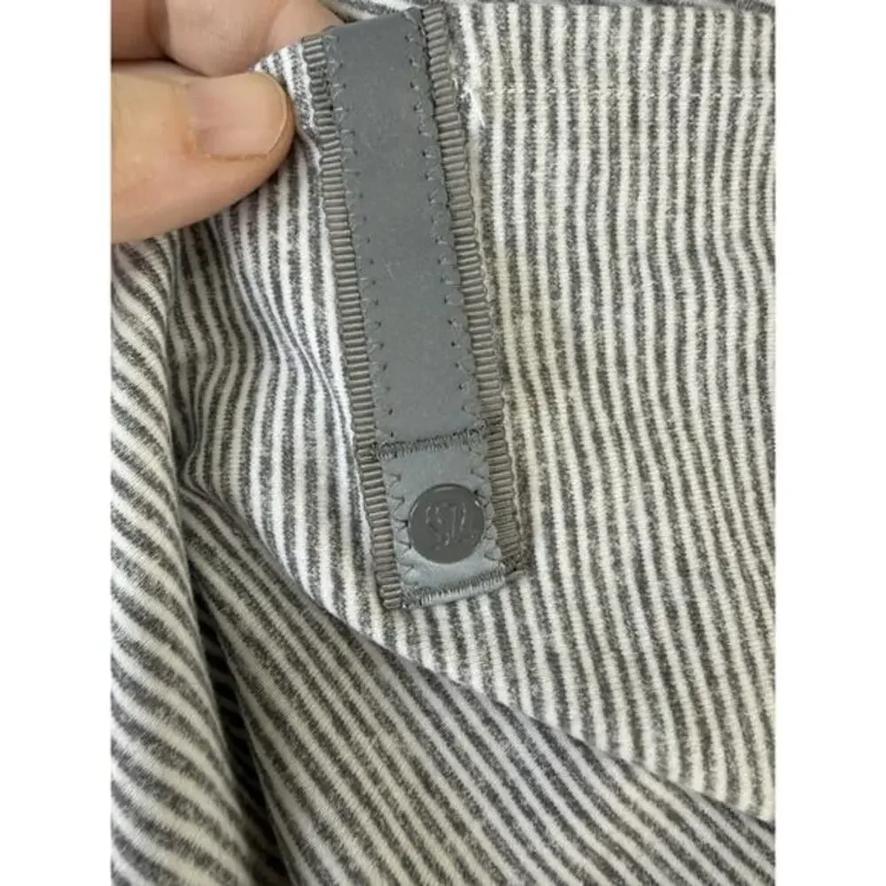 Lululemon Gray‎ Striped Vinyasa Infinity Scarf Convertible Wrap Women's